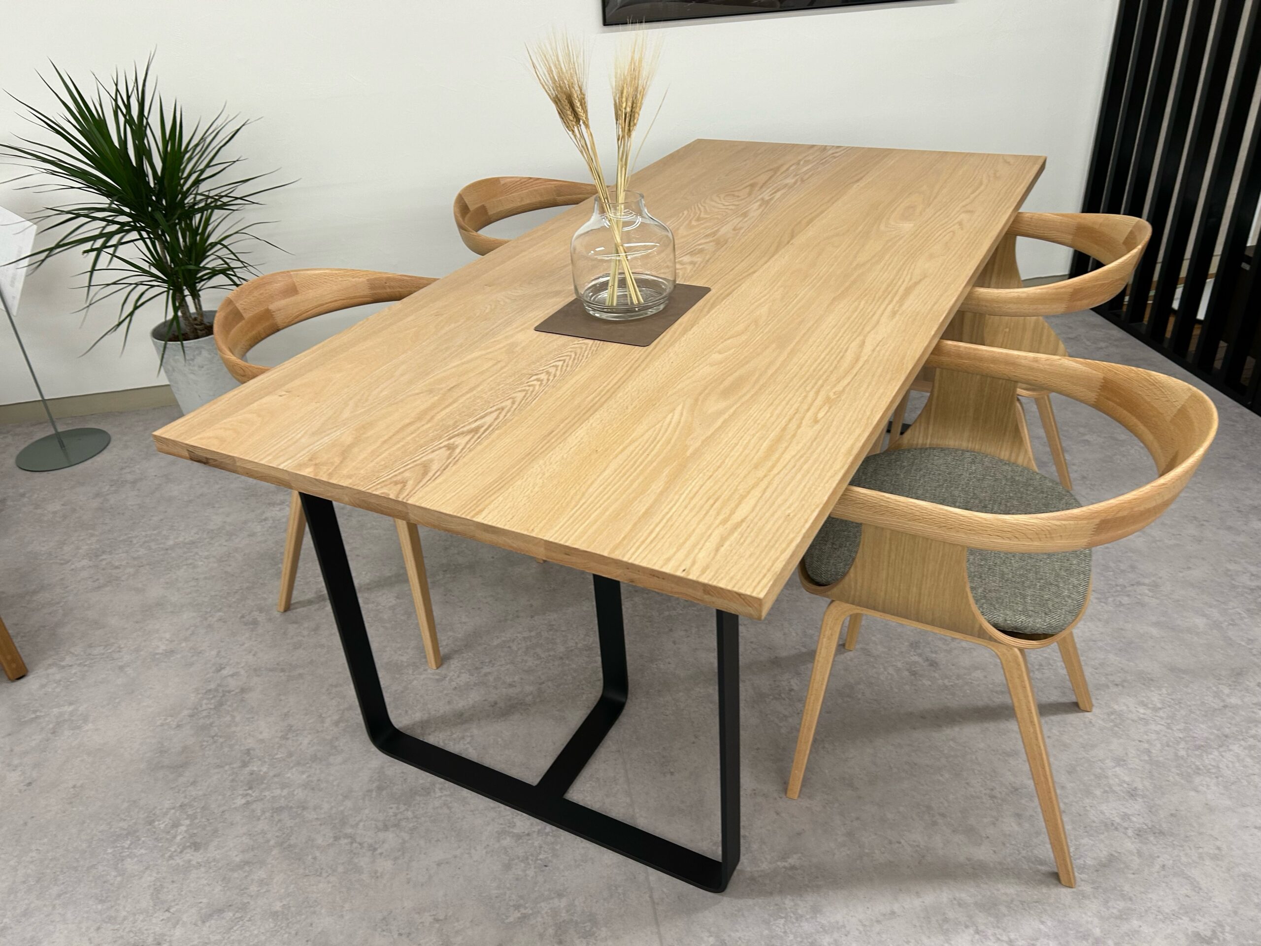 BFC33 冨士ファニチア ダイニングテーブル アッシュ材 食卓テーブル Dining Table – 冨士ファニチア オンラインストア